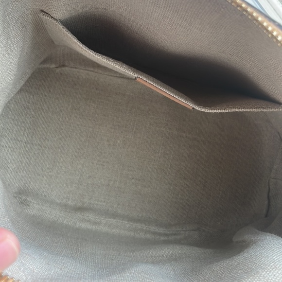 Gently used Gucci Microguccissima mini dome bag in Beige - Picture 9 of 15